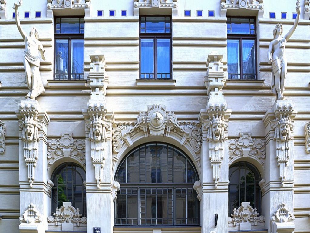 house-facade-1260523_1280-1024x576 (1)